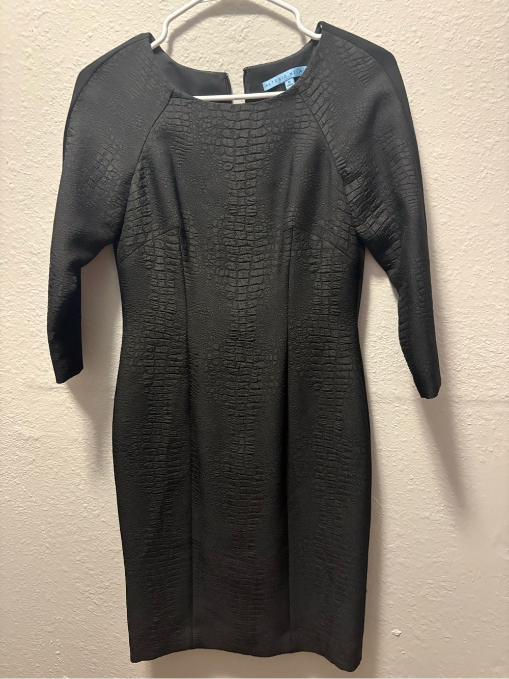 ANTONIO MELANI Black Textured Sheath Dress with Three-Quarter Sleeves